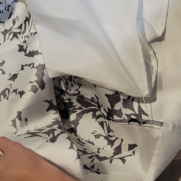 WHBM Fullly lined Skirt w/tulle - Picture 8 of 9